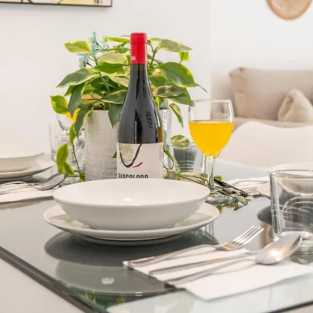 Apartment 1st Line Of The Beach, La Rada Beach! Ac,wifi,terrace, Private Parking Estepona