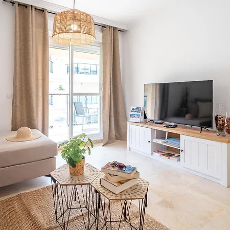 1st Line Of The Beach, La Rada Beach! Ac,wifi,terrace, Private Parking