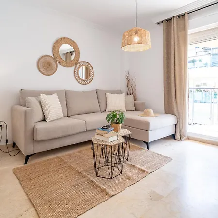 1st Line Of The Beach, La Rada Beach! Ac,wifi,terrace, Private Parking * Estepona