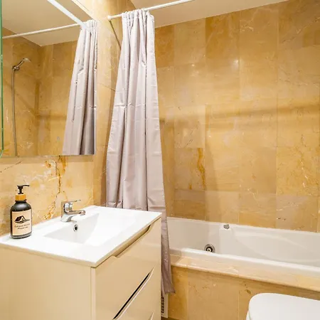 1st Line Of The Beach, La Rada Beach! Ac,wifi,terrace, Private Parking Estepona
