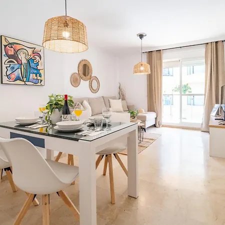Apartment 1st Line Of The Beach, La Rada Beach! Ac,wifi,terrace, Private Parking Estepona