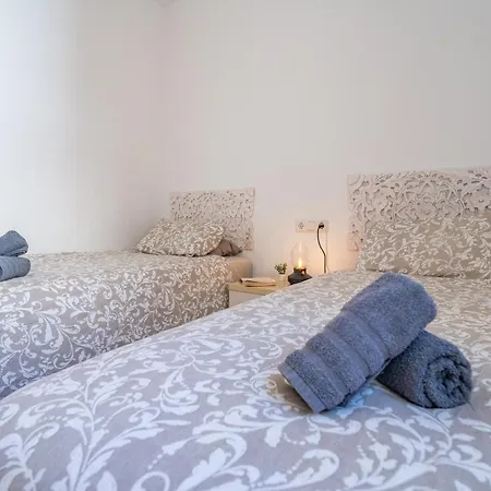 1st Line Of The Beach, La Rada Beach! Ac,wifi,terrace, Private Parking Apartment