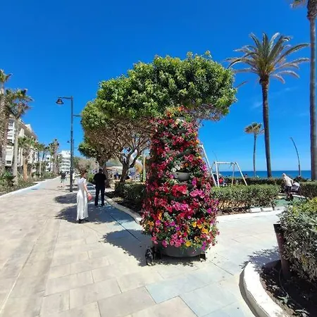 Apartman 1st Line Of The Beach, La Rada Beach! Ac,wifi,terrace, Private Parking *